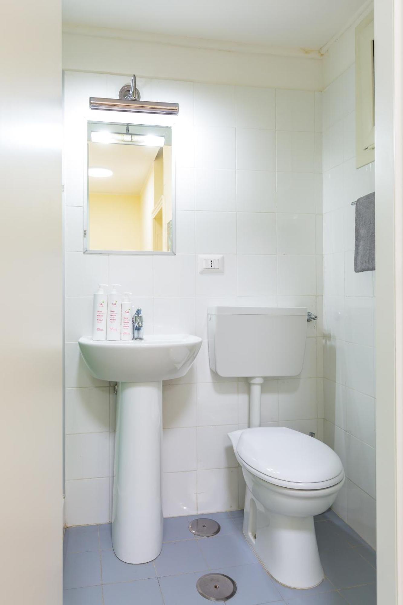 A Pochi Passi Da Piazza Del Gesu By Wonderful Italy Apartment Наполи Екстериор снимка