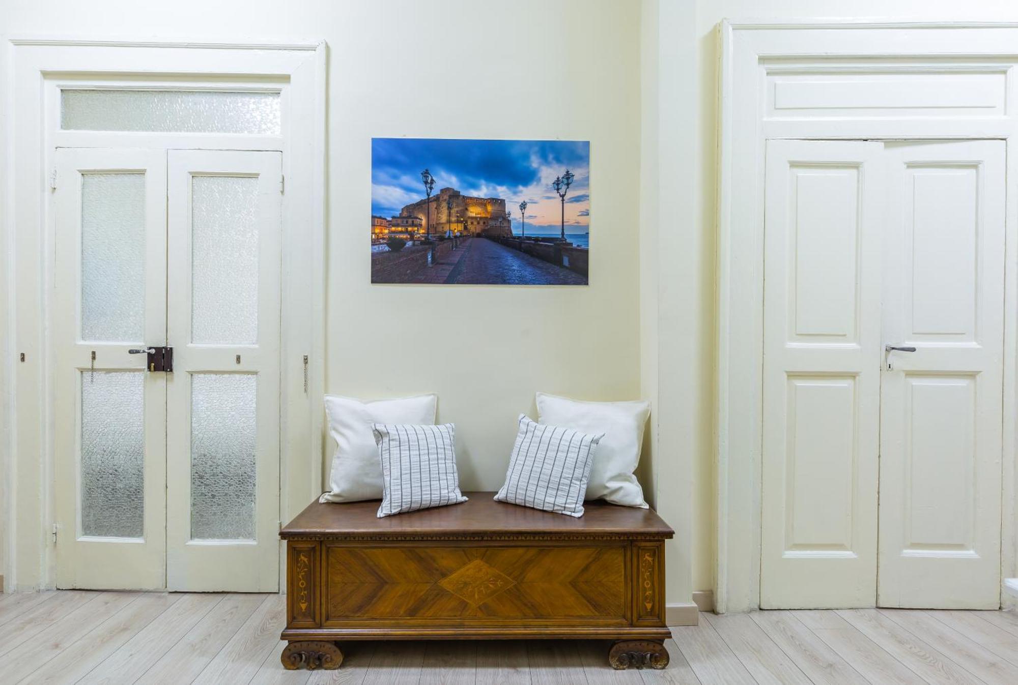 A Pochi Passi Da Piazza Del Gesu By Wonderful Italy Apartment Наполи Екстериор снимка